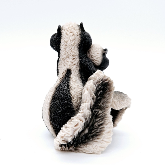 CASTAGNA | vintage 1988 hugging skunks figurine sculpture - Picture 4 of 8